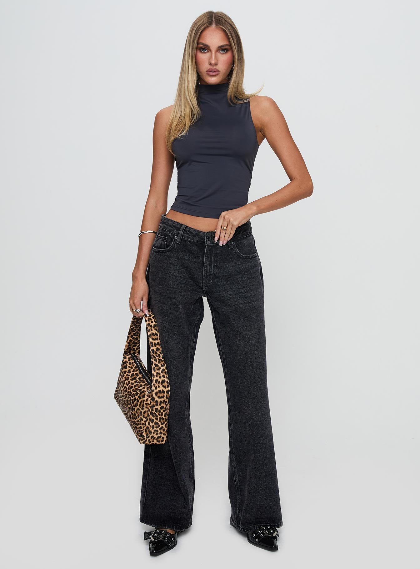 Serenitia Mid Rise Straight Leg Jeans Washed Black Petite